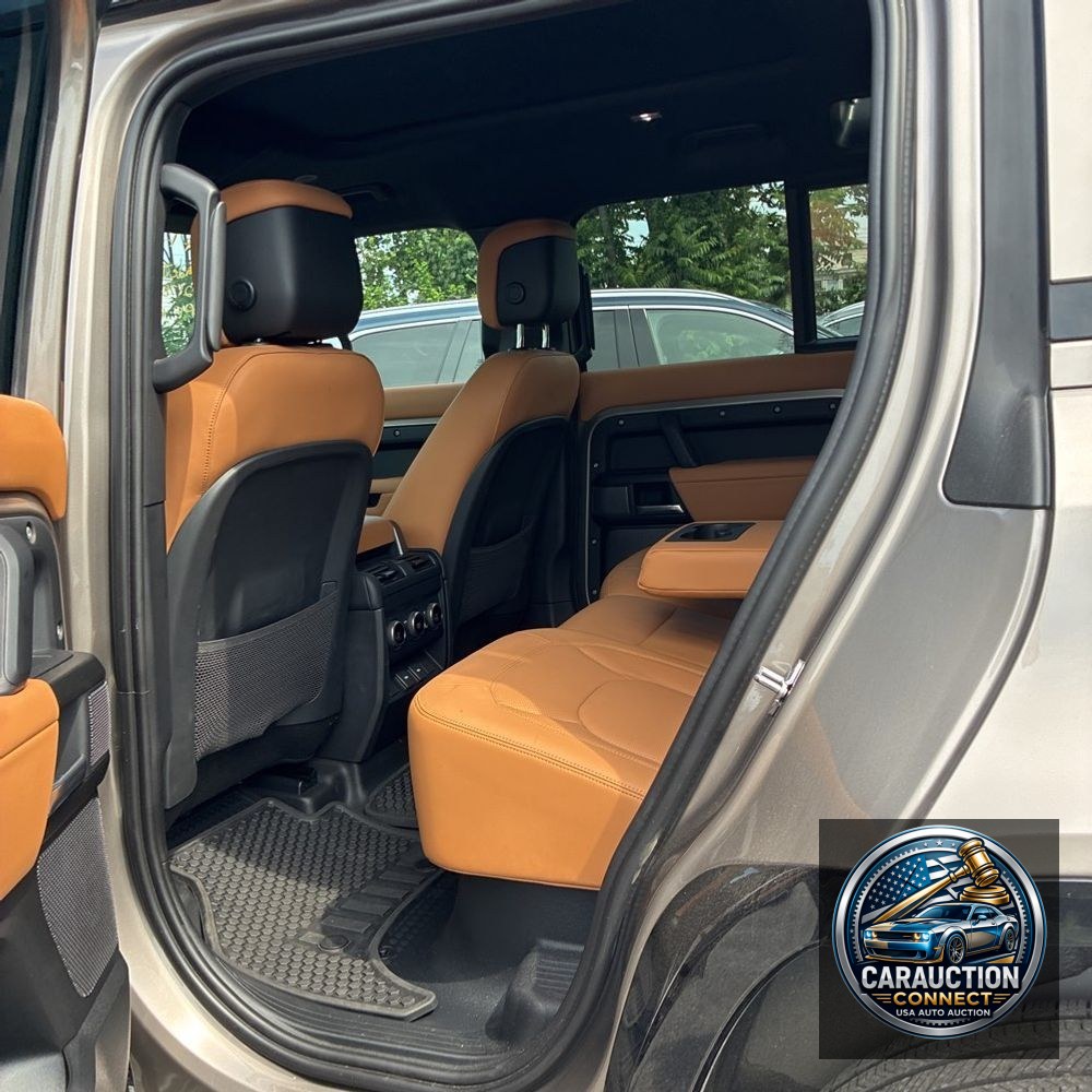 2023 Land Rover Defender 110 V8