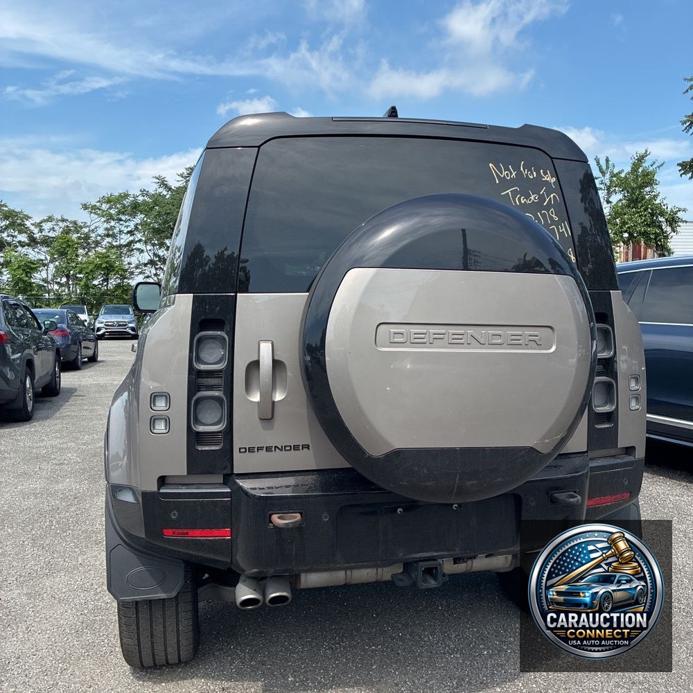 2023 Land Rover Defender 110 V8