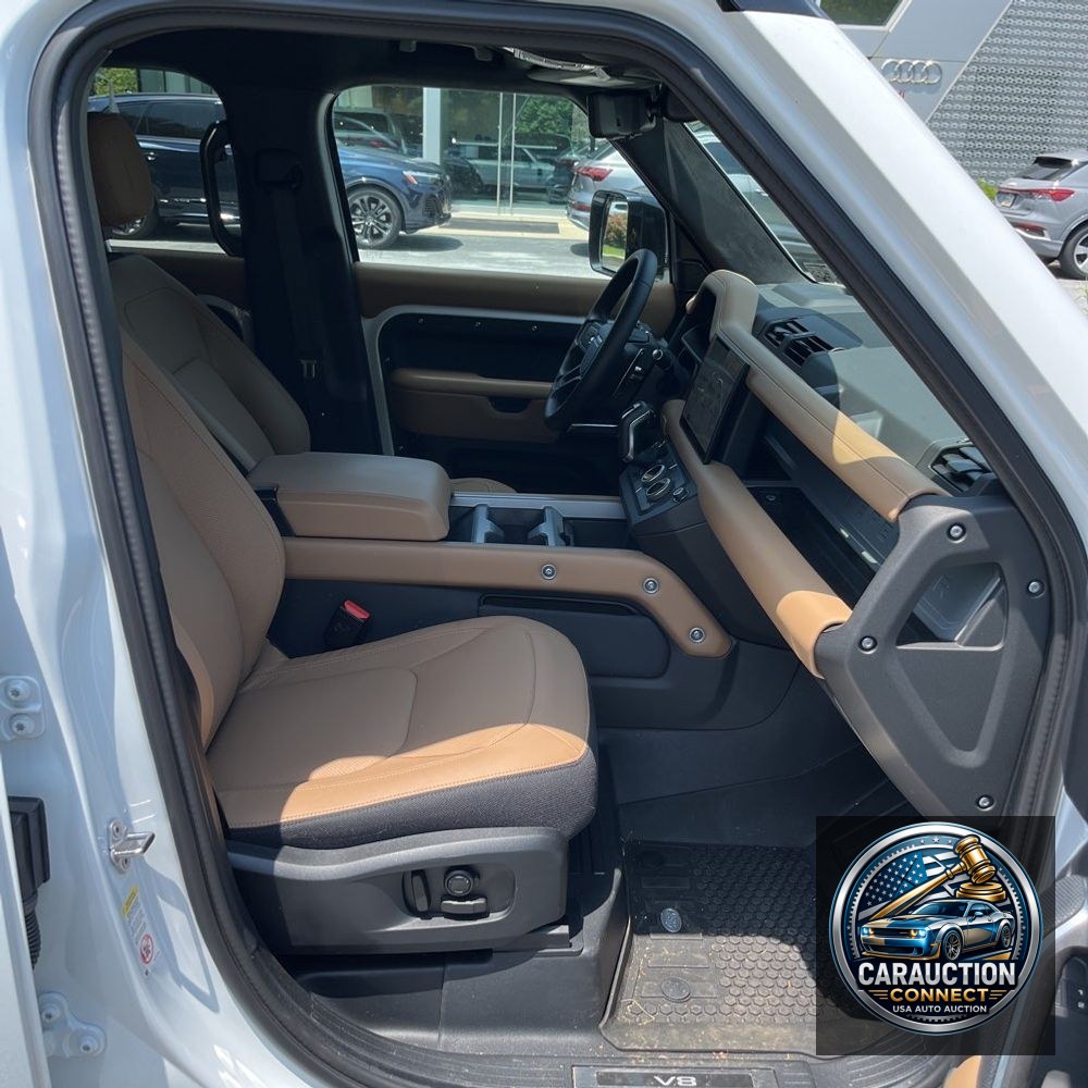 2025 Land Rover Defender 110 V8 P525