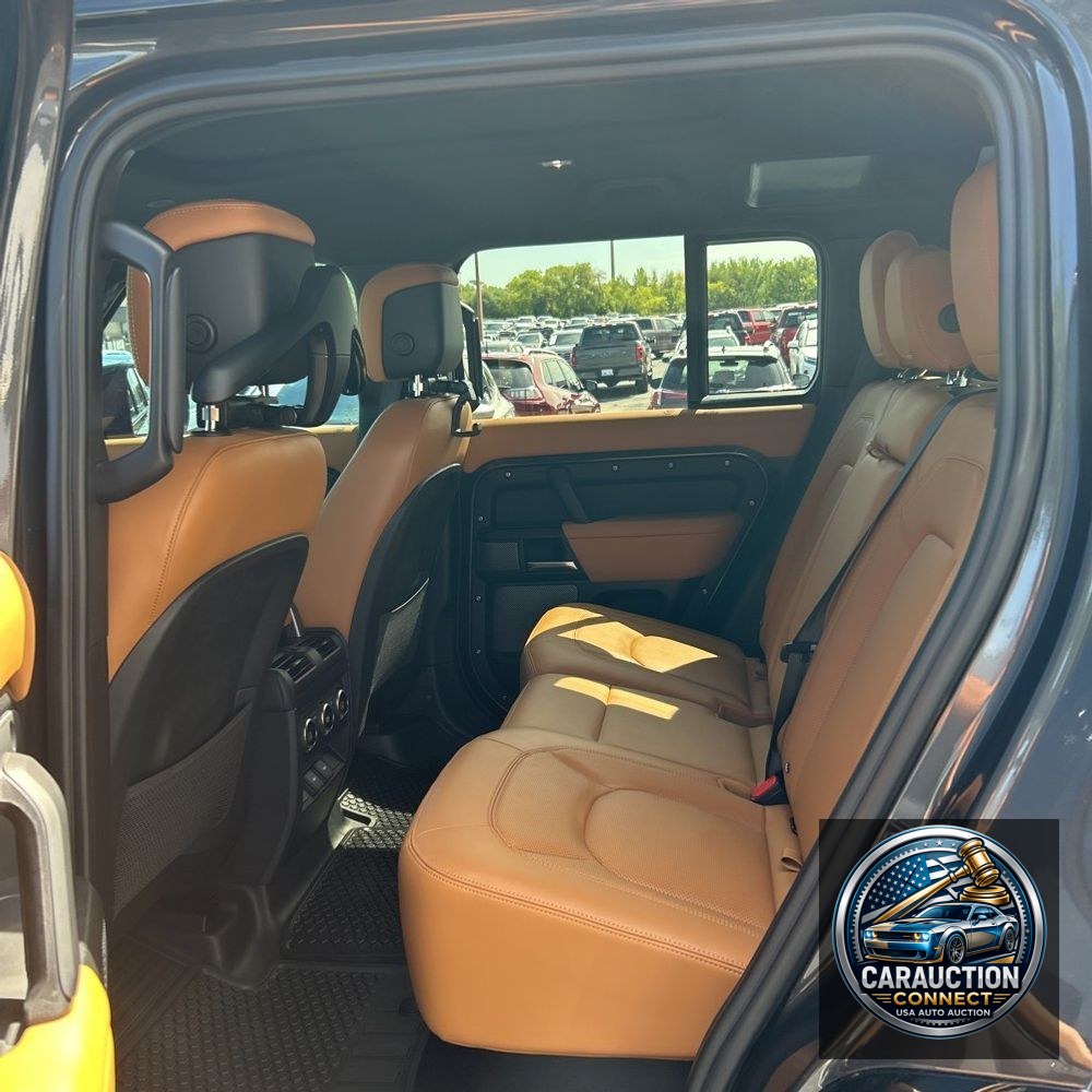 2023 Land Rover Defender 110 V8