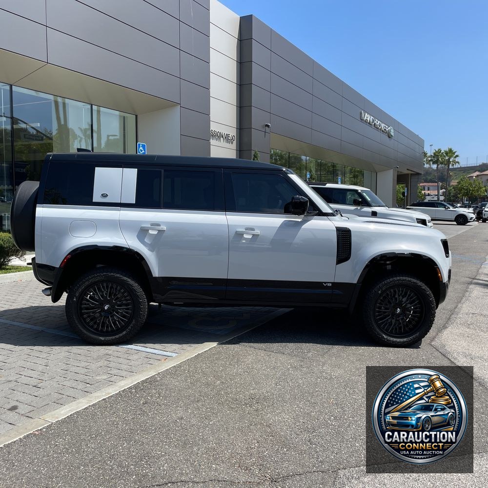 2023 Land Rover Defender 110 V8