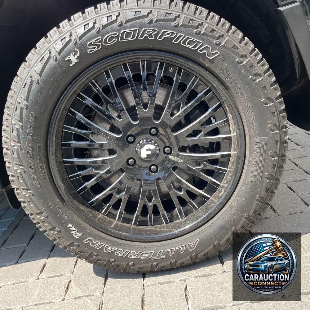 2023 Land Rover Defender 110 V8