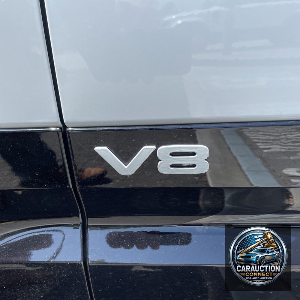2023 Land Rover Defender 110 V8