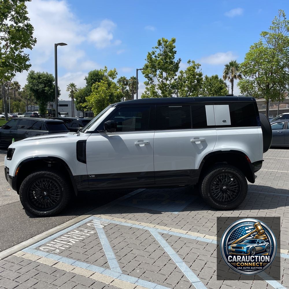 2023 Land Rover Defender 110 V8