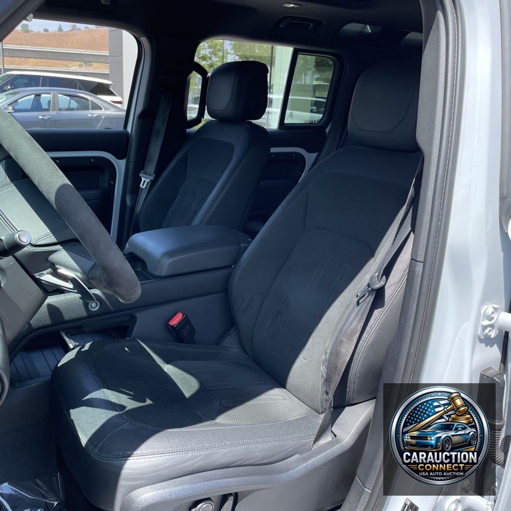 2023 Land Rover Defender 110 V8