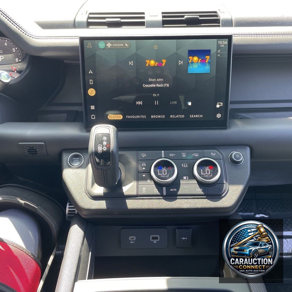 2023 Land Rover Defender 110 V8