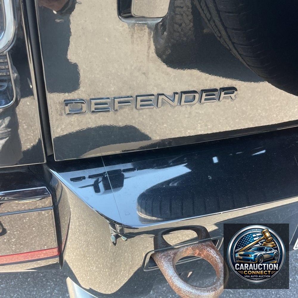 2023 Land Rover Defender 110 V8