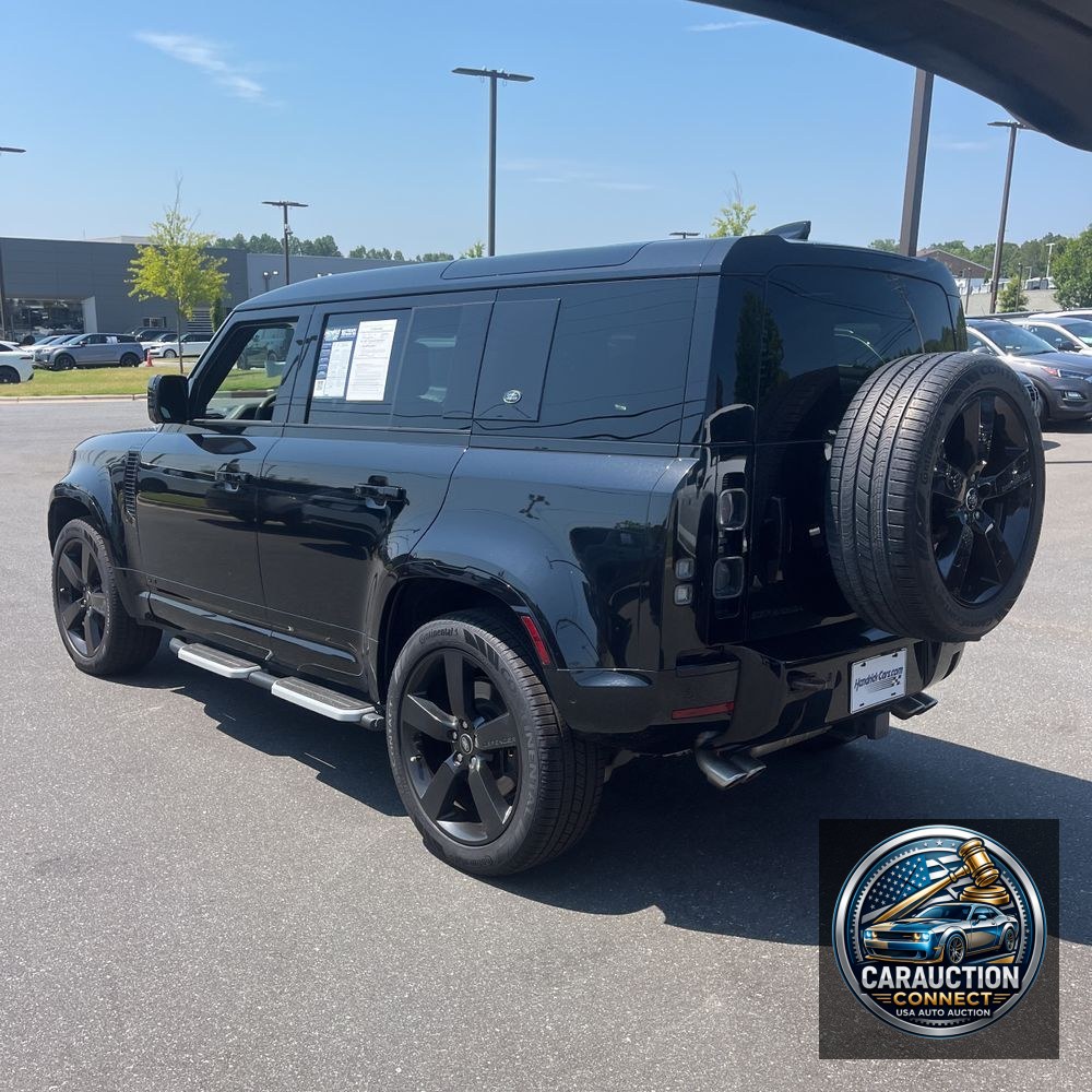 2023 Land Rover Defender 110 V8