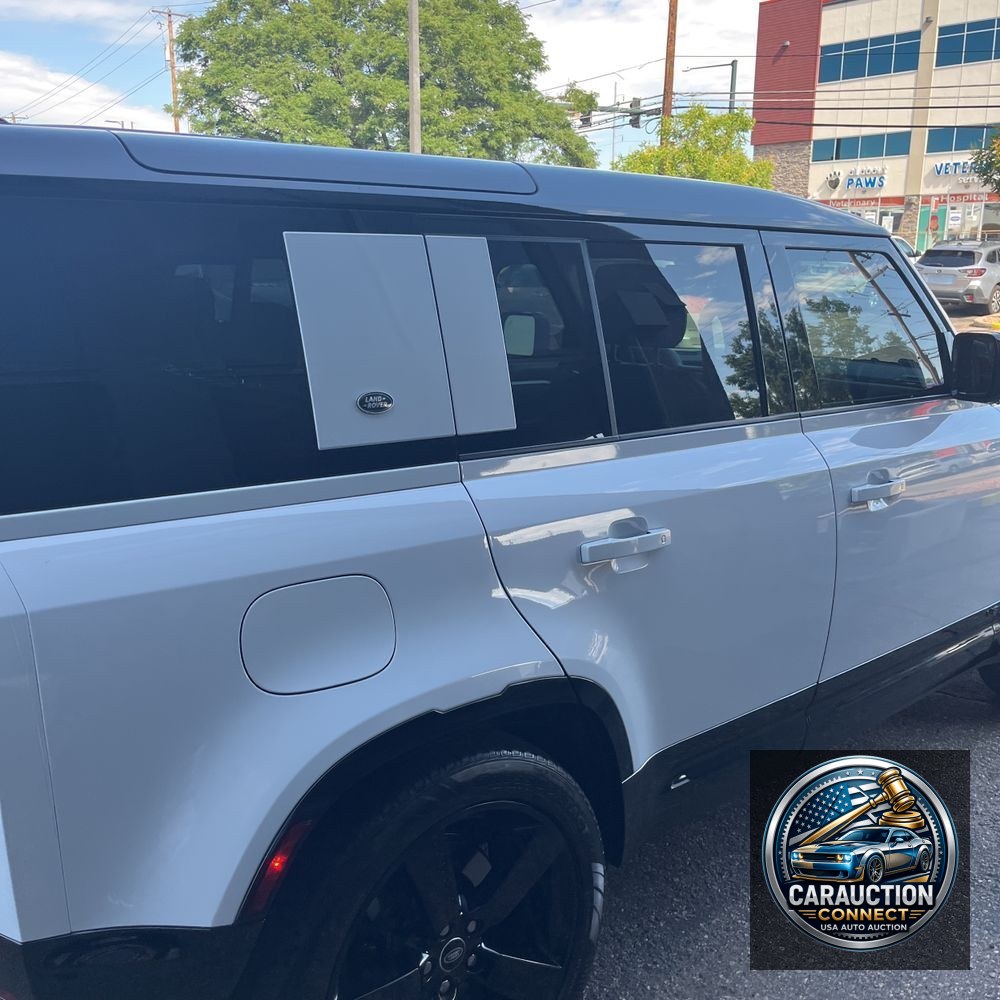 2022 Land Rover Defender 110 V8