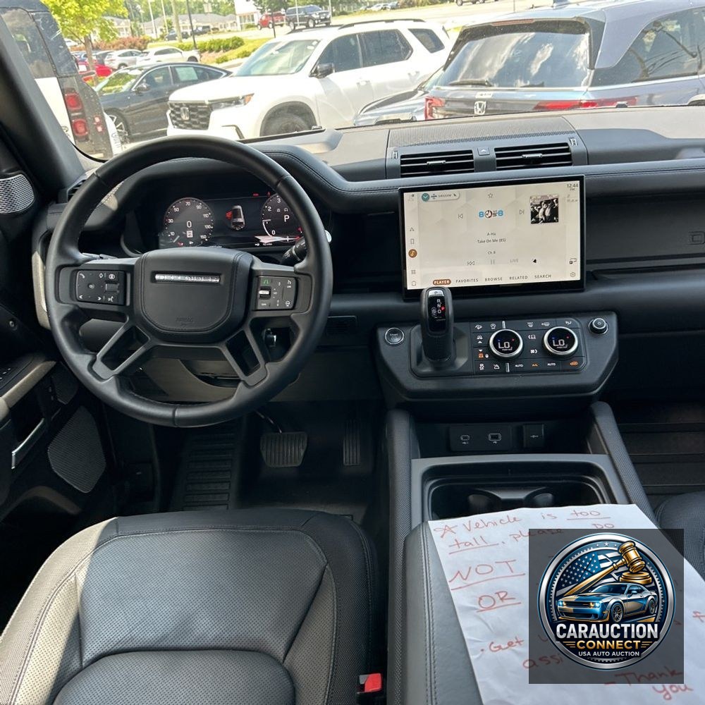 2024 Land Rover Defender 130 P400 Outbound