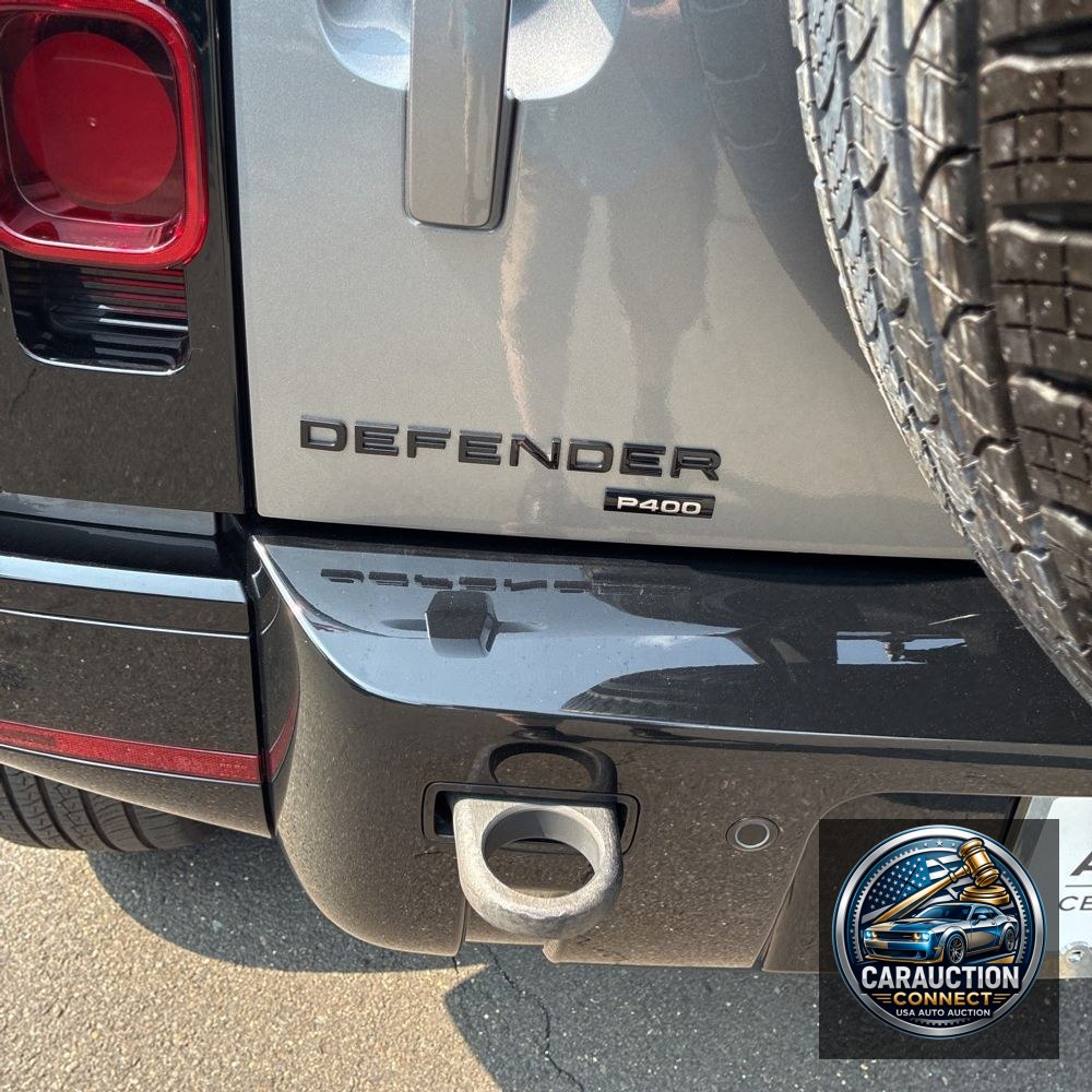2022 Land Rover Defender 90 X-Dynamic S