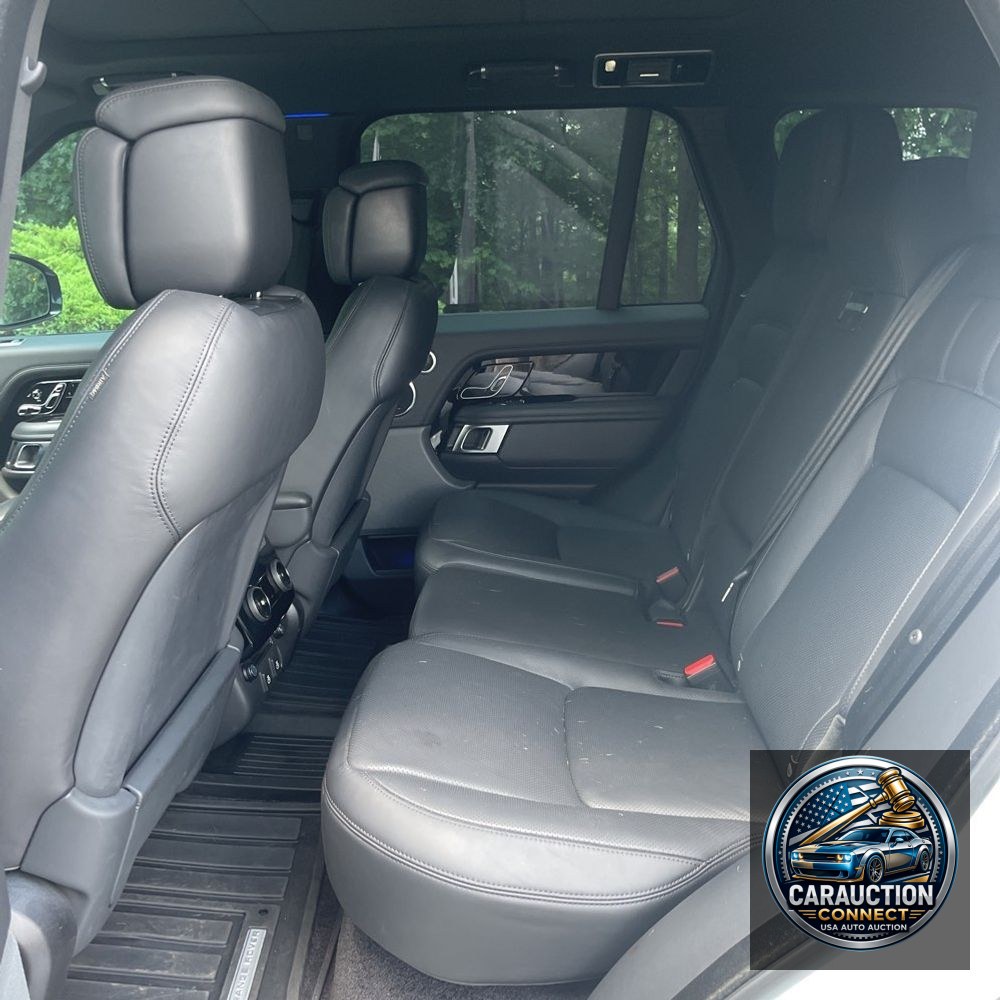 2022 Land Rover Range Rover P525 HSE Westminster Edition