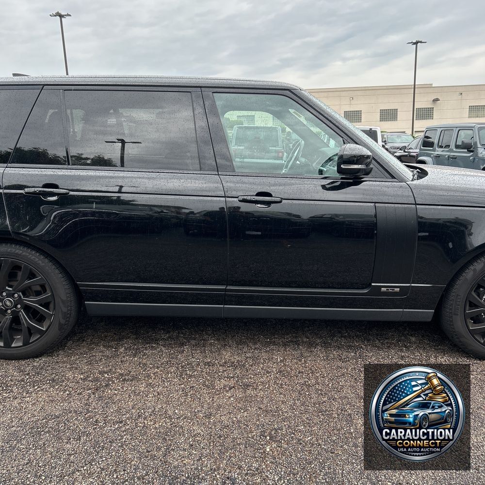 2020 Land Rover Range Rover P525 HSE
