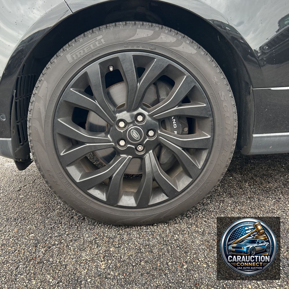 2020 Land Rover Range Rover P525 HSE