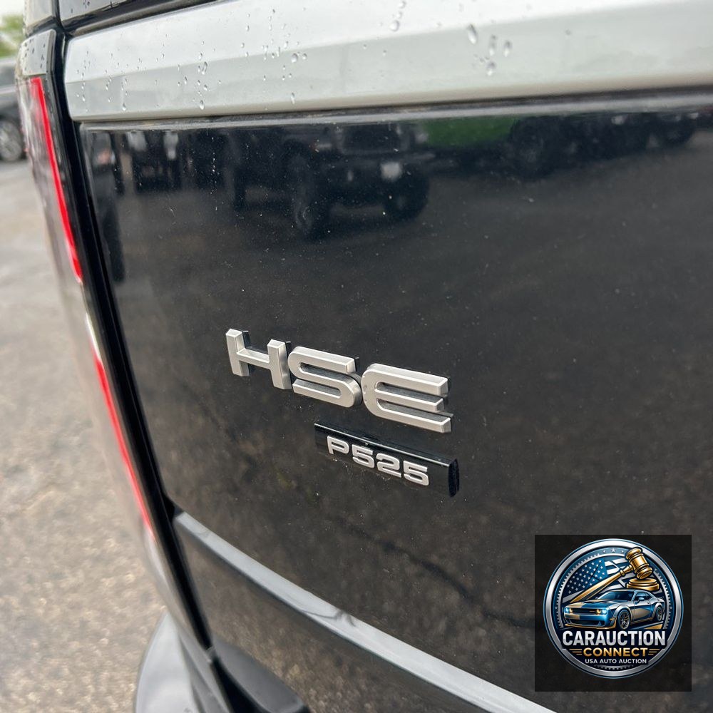 2020 Land Rover Range Rover P525 HSE