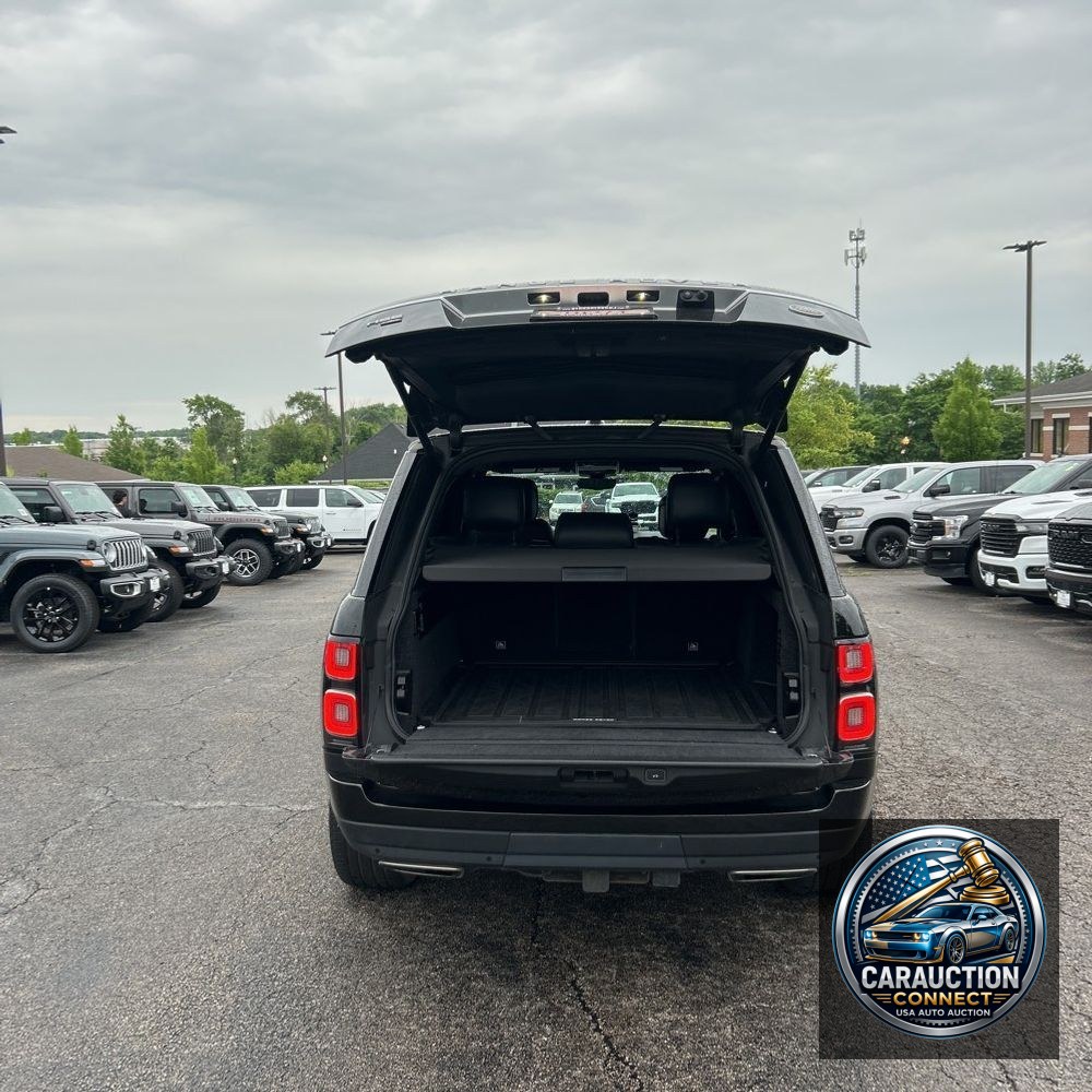 2020 Land Rover Range Rover P525 HSE