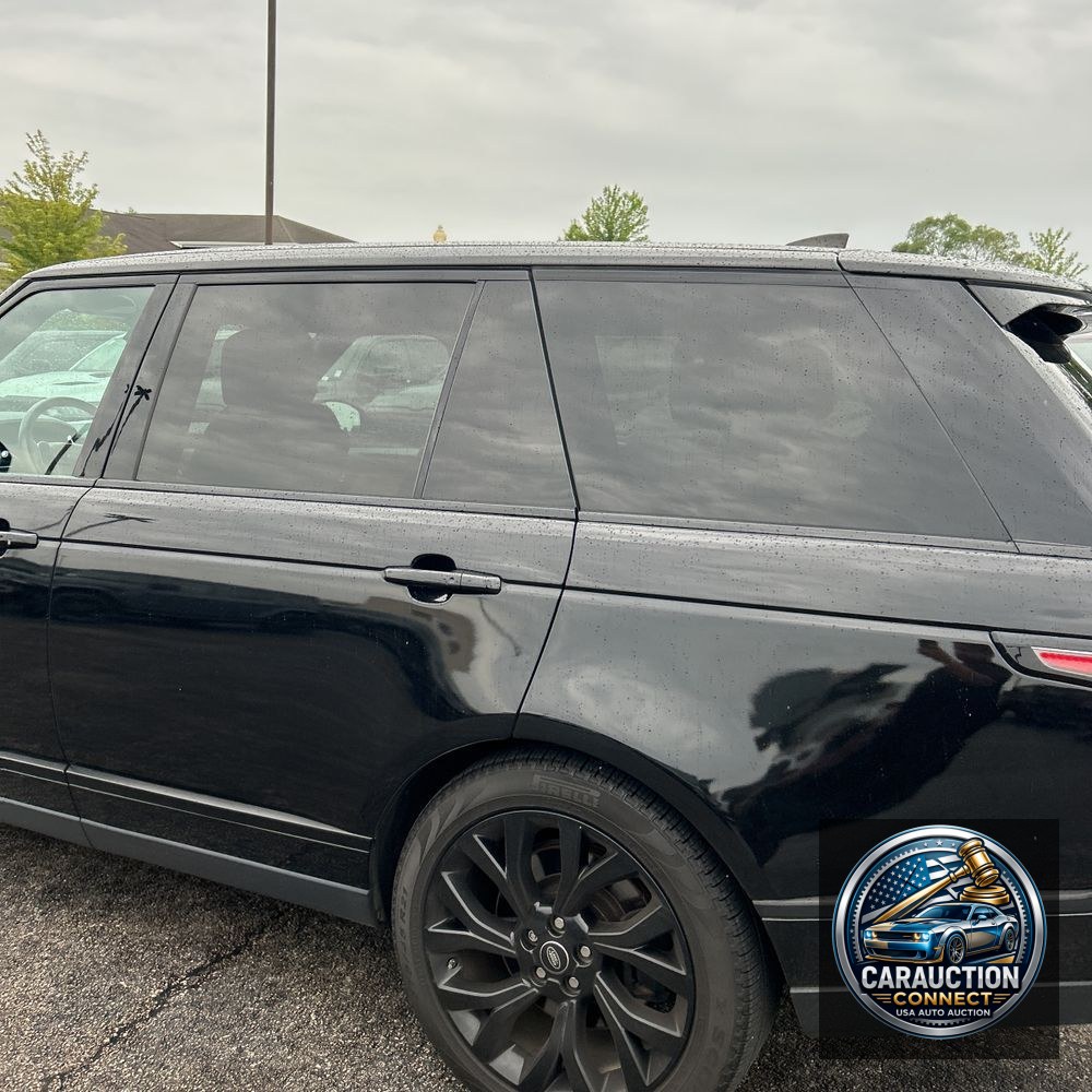 2020 Land Rover Range Rover P525 HSE