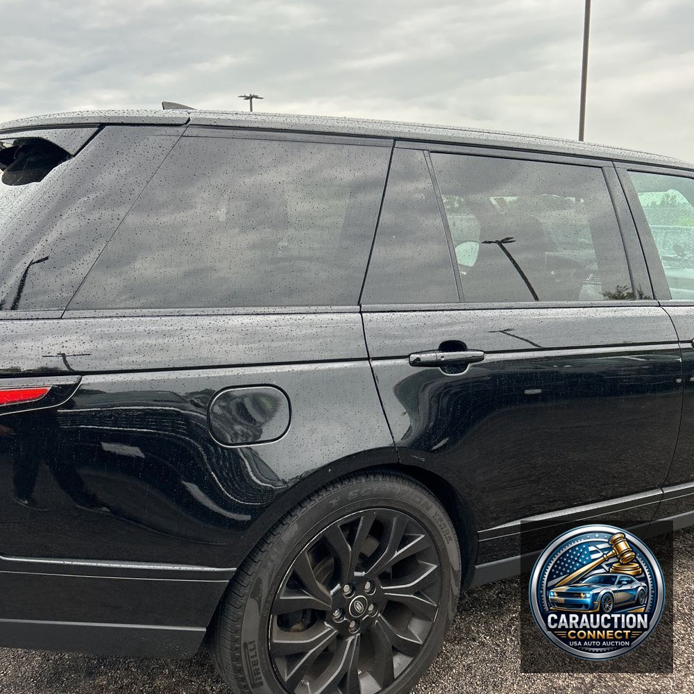 2020 Land Rover Range Rover P525 HSE