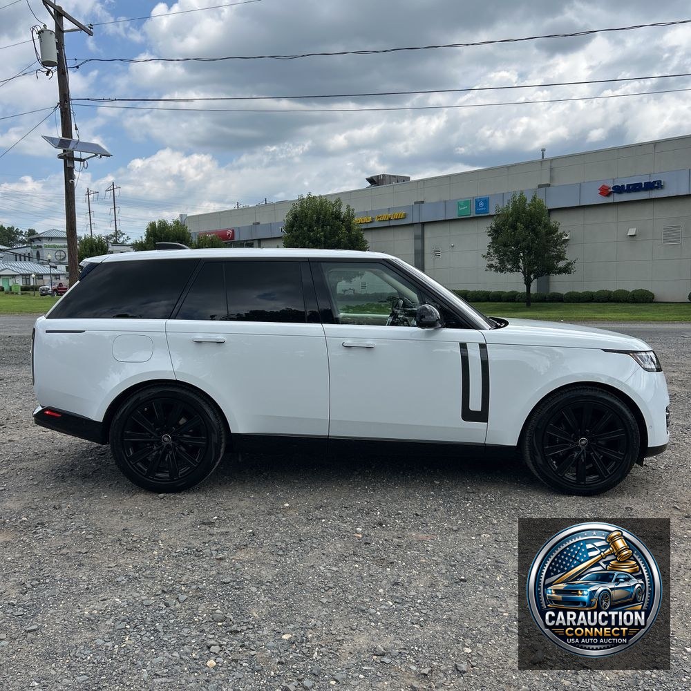 2023 Land Rover Range Rover P530 SE