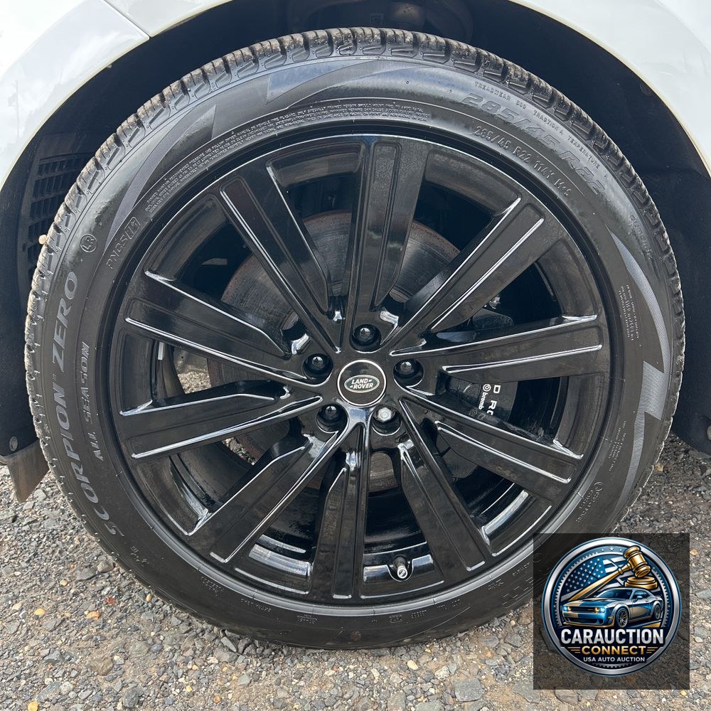 2023 Land Rover Range Rover P530 SE