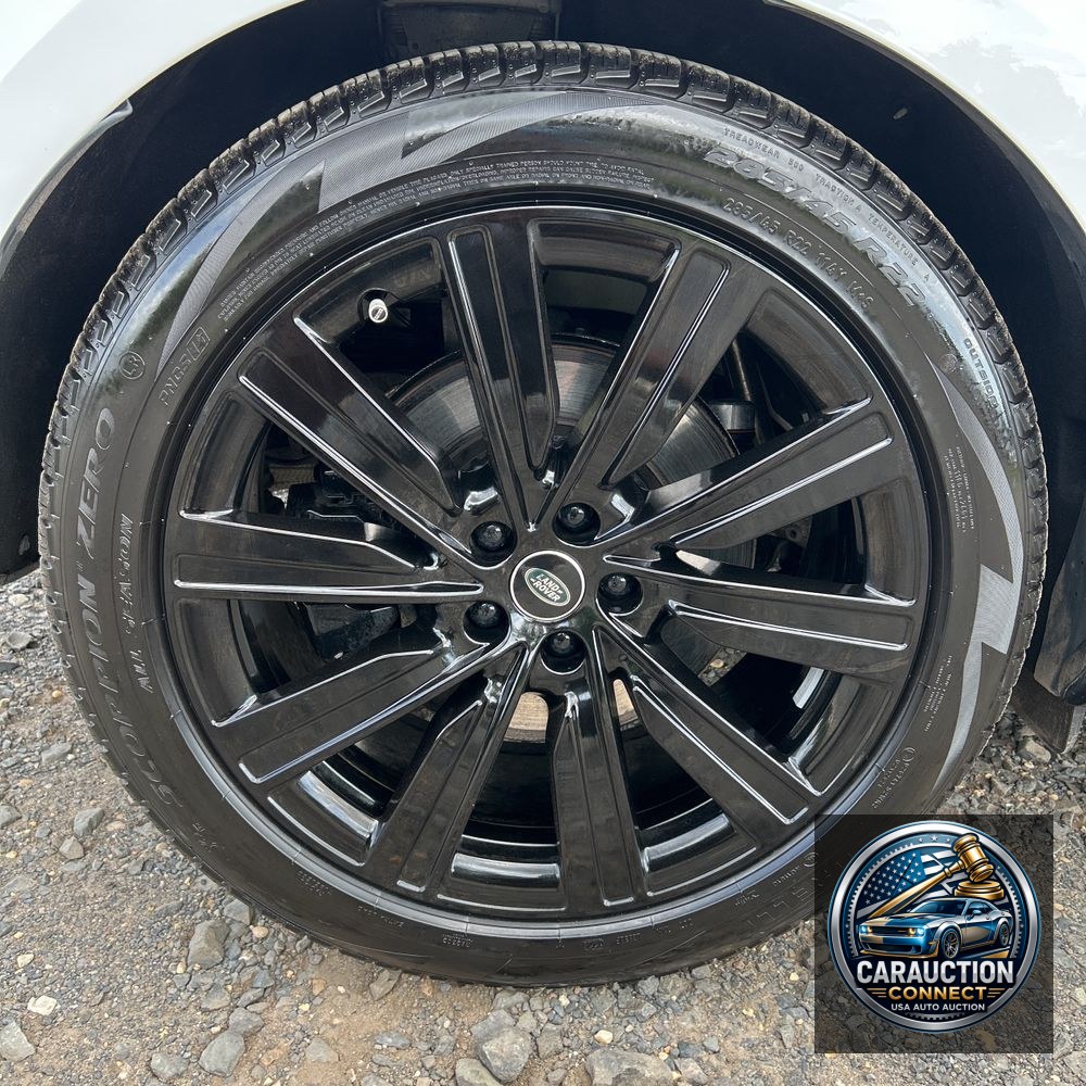 2023 Land Rover Range Rover P530 SE