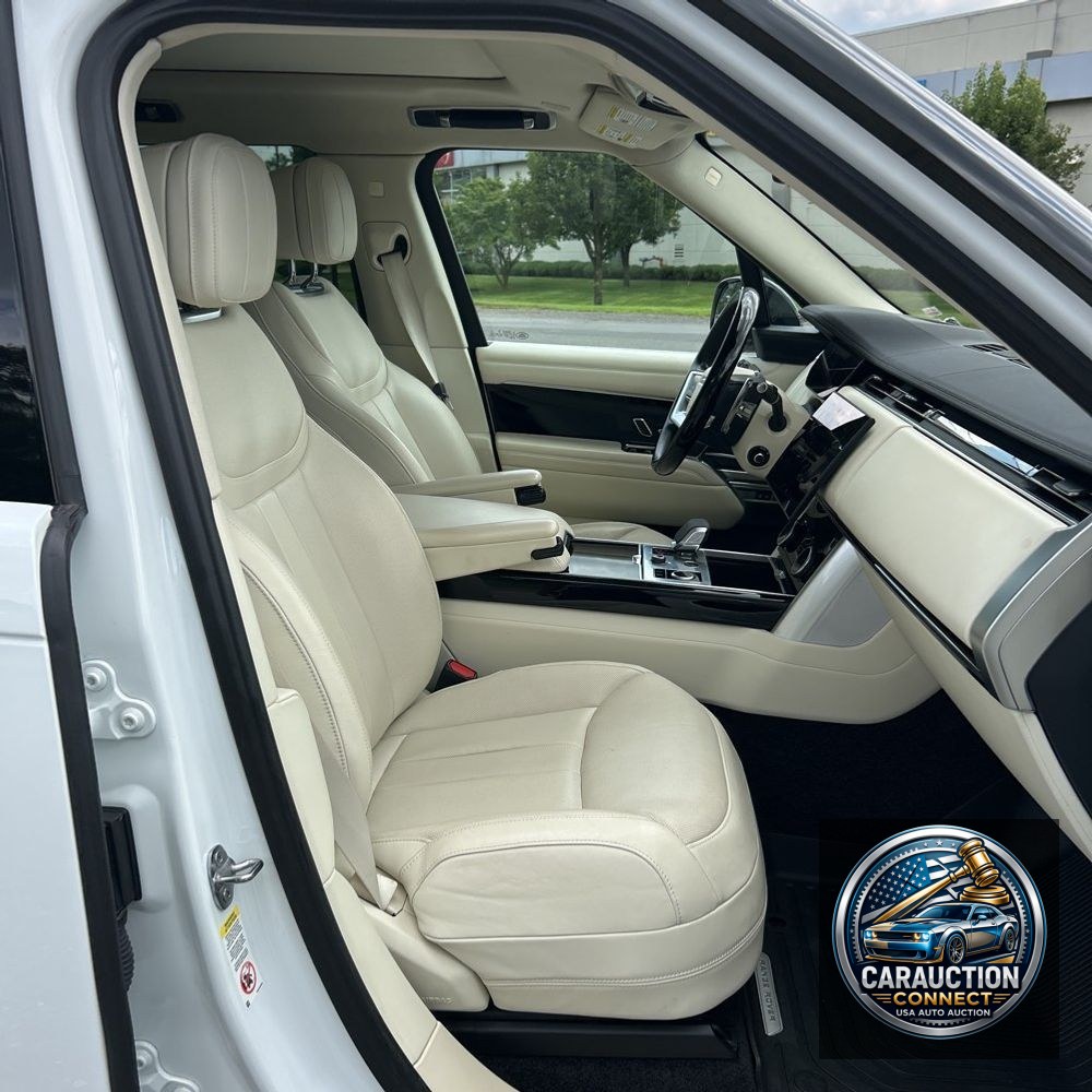 2023 Land Rover Range Rover P530 SE