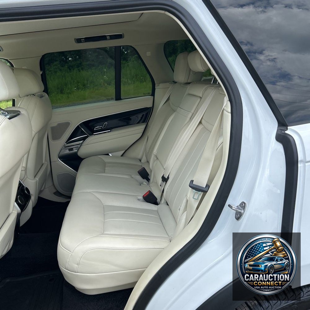 2023 Land Rover Range Rover P530 SE