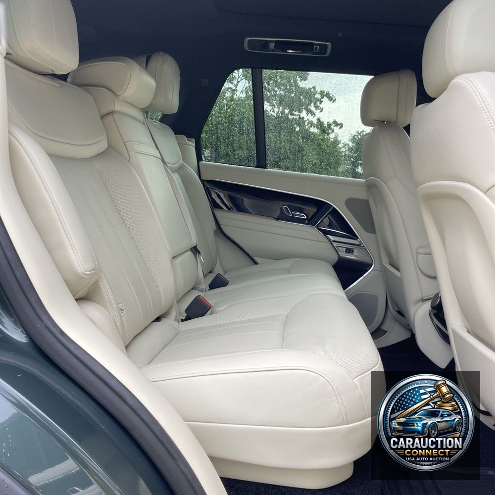 2023 Land Rover Range Rover P530 SE