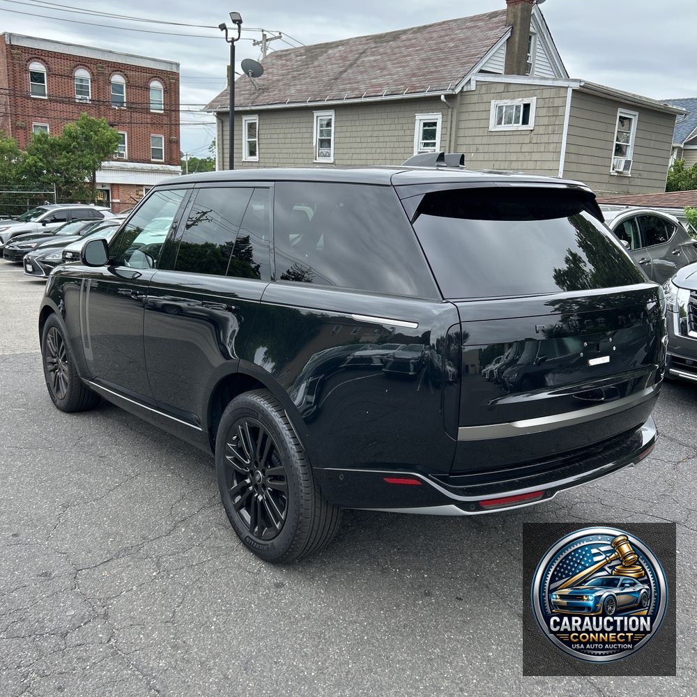 2023 Land Rover Range Rover P530 SE
