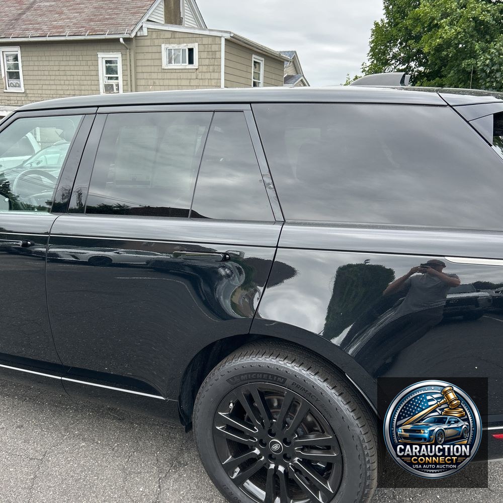 2023 Land Rover Range Rover P530 SE