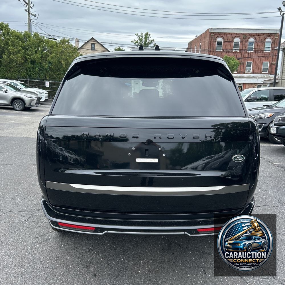 2023 Land Rover Range Rover P530 SE