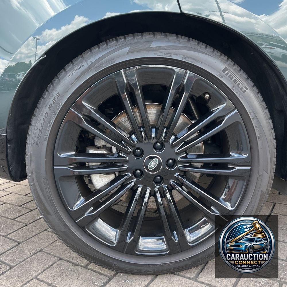 2023 Land Rover Range Rover P530 SE