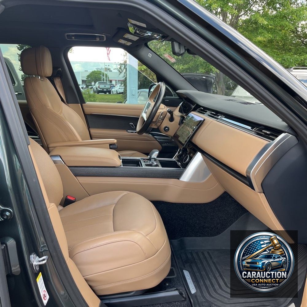 2023 Land Rover Range Rover P530 SE