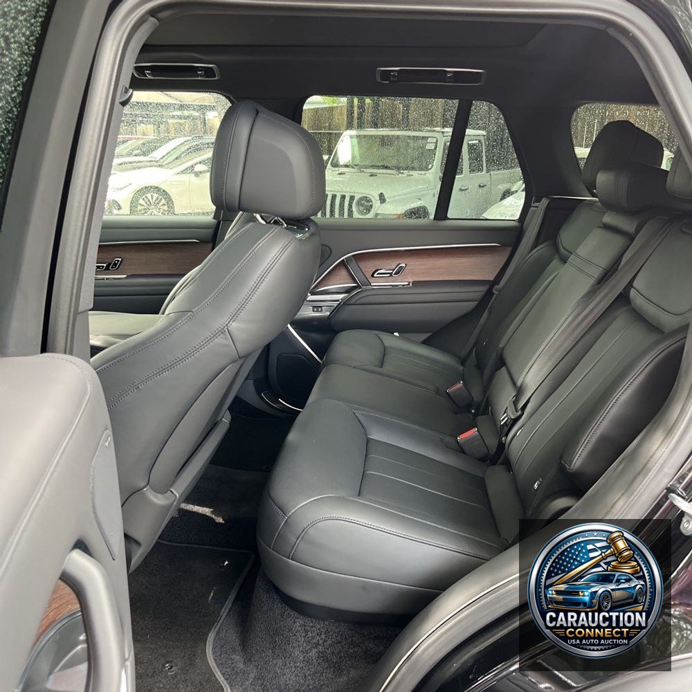 2023 Land Rover Range Rover P530 SE
