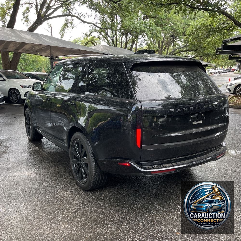 2023 Land Rover Range Rover P530 SE