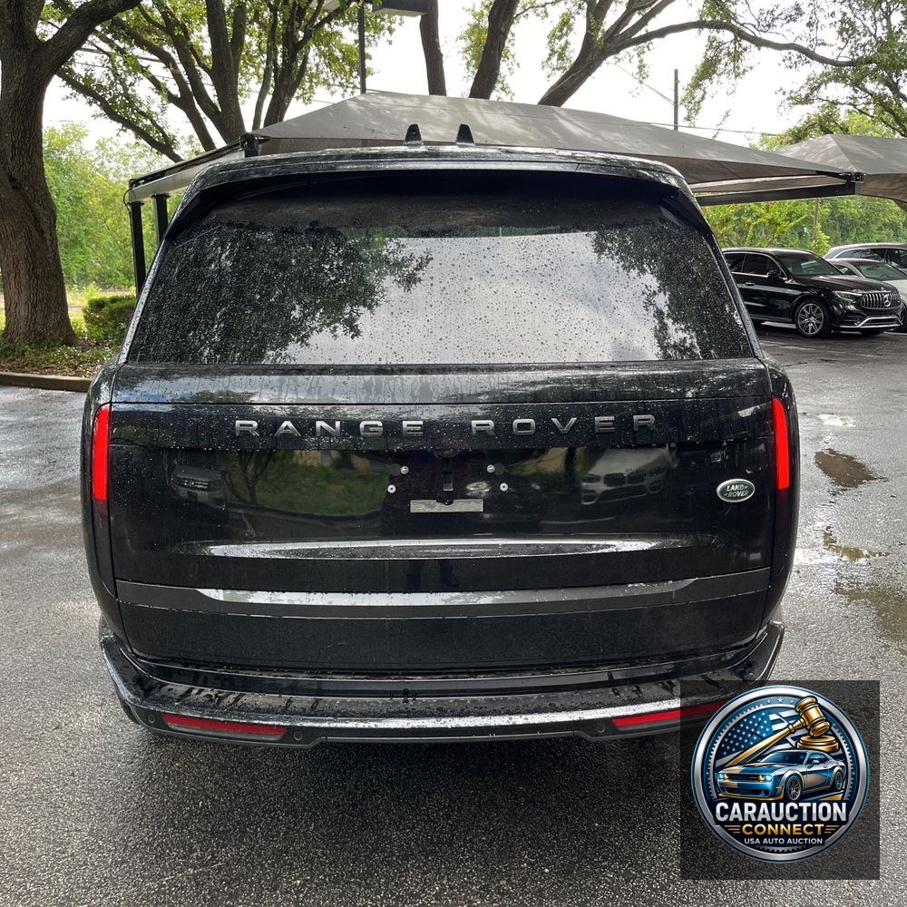 2023 Land Rover Range Rover P530 SE