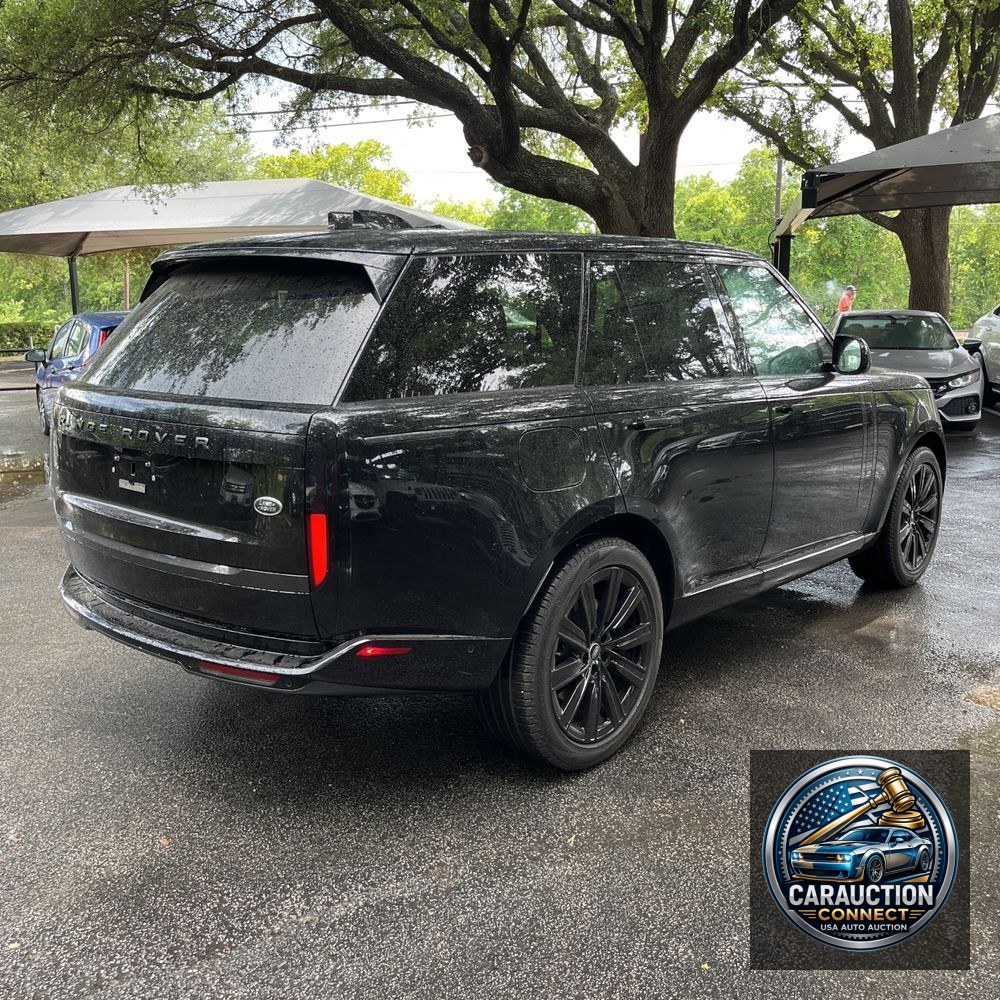 2023 Land Rover Range Rover P530 SE