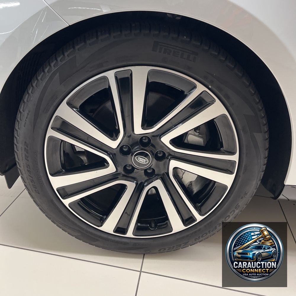2023 Land Rover Range Rover P530 SE