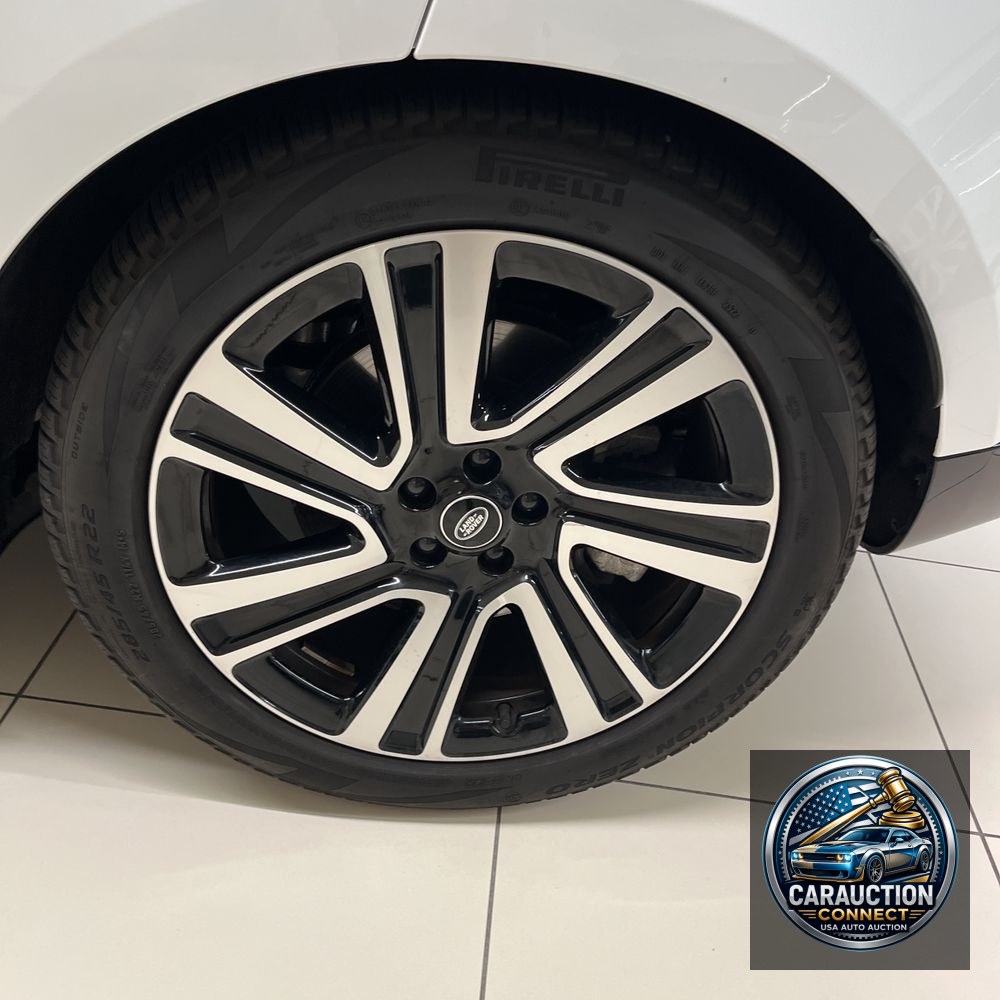 2023 Land Rover Range Rover P530 SE