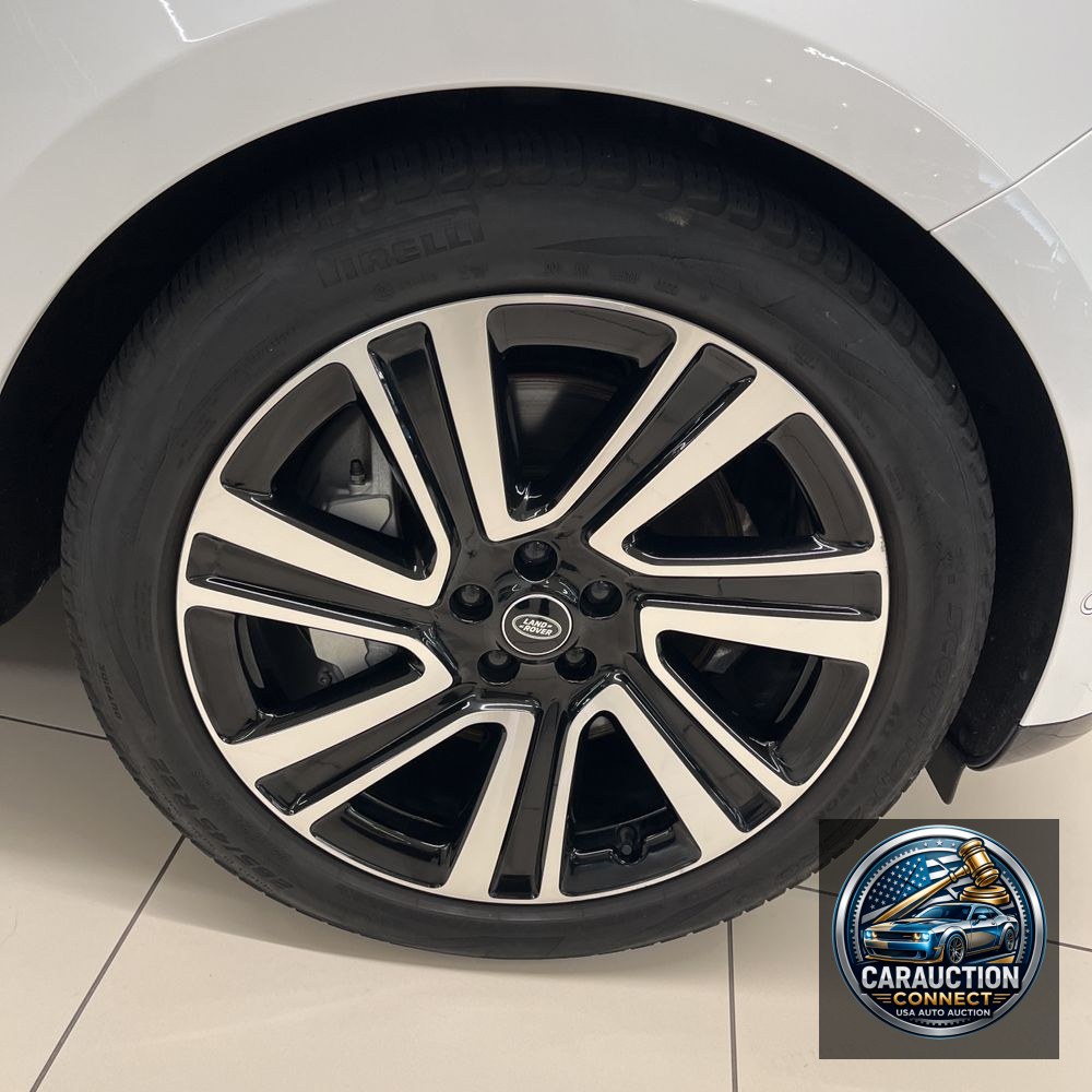 2023 Land Rover Range Rover P530 SE