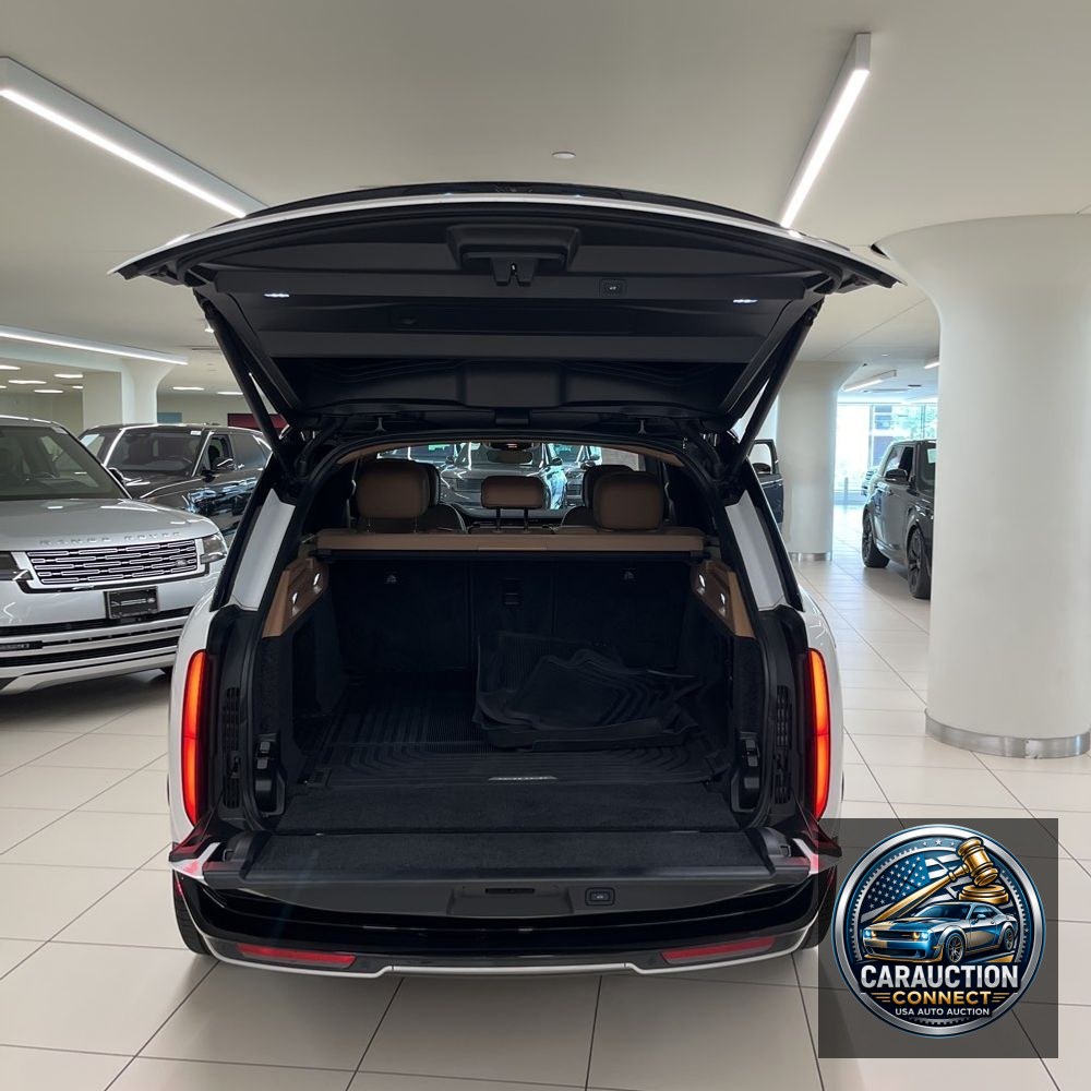 2023 Land Rover Range Rover P530 SE