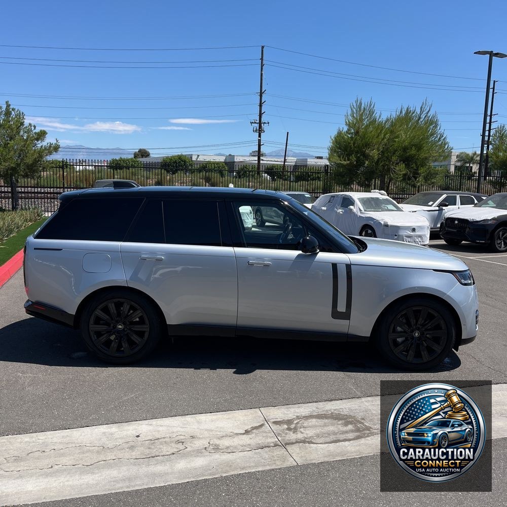 2023 Land Rover Range Rover SE