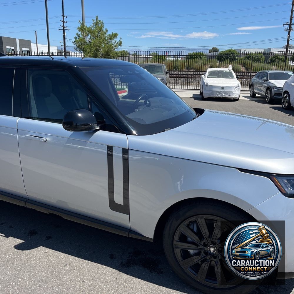 2023 Land Rover Range Rover SE