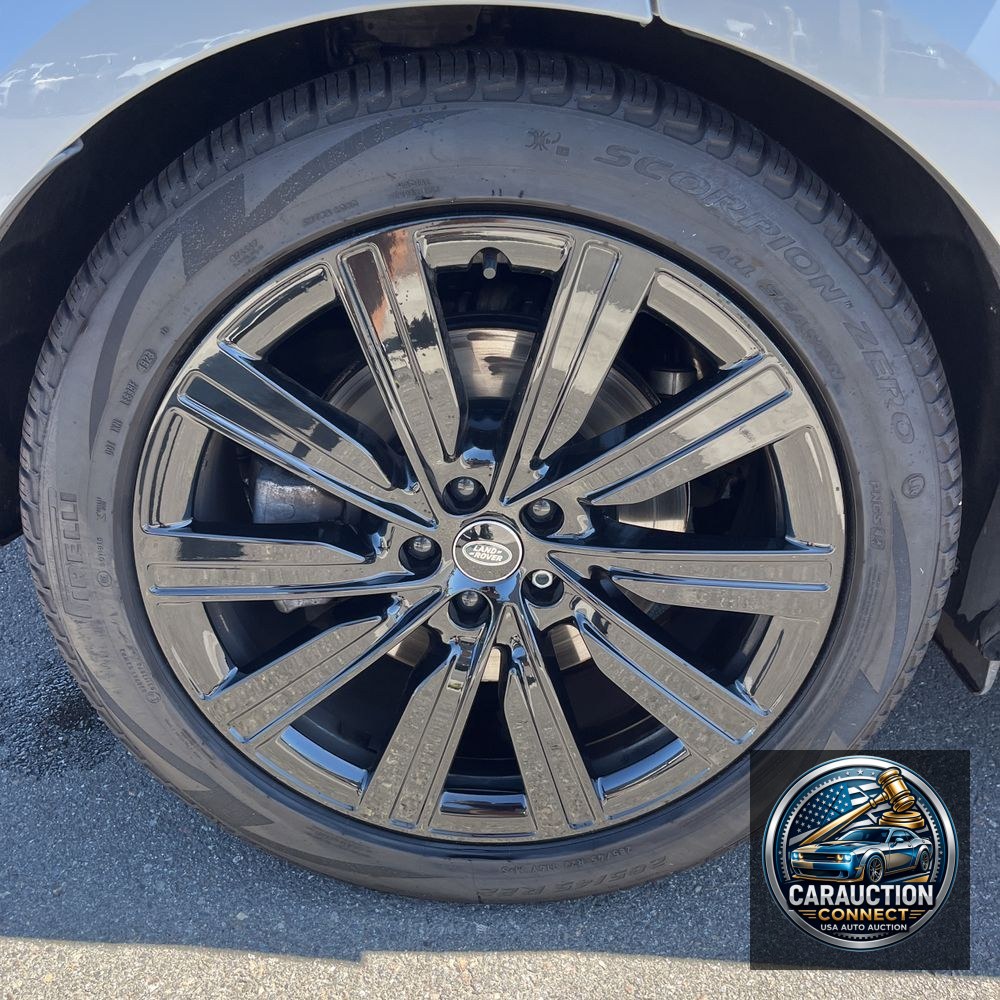 2023 Land Rover Range Rover SE