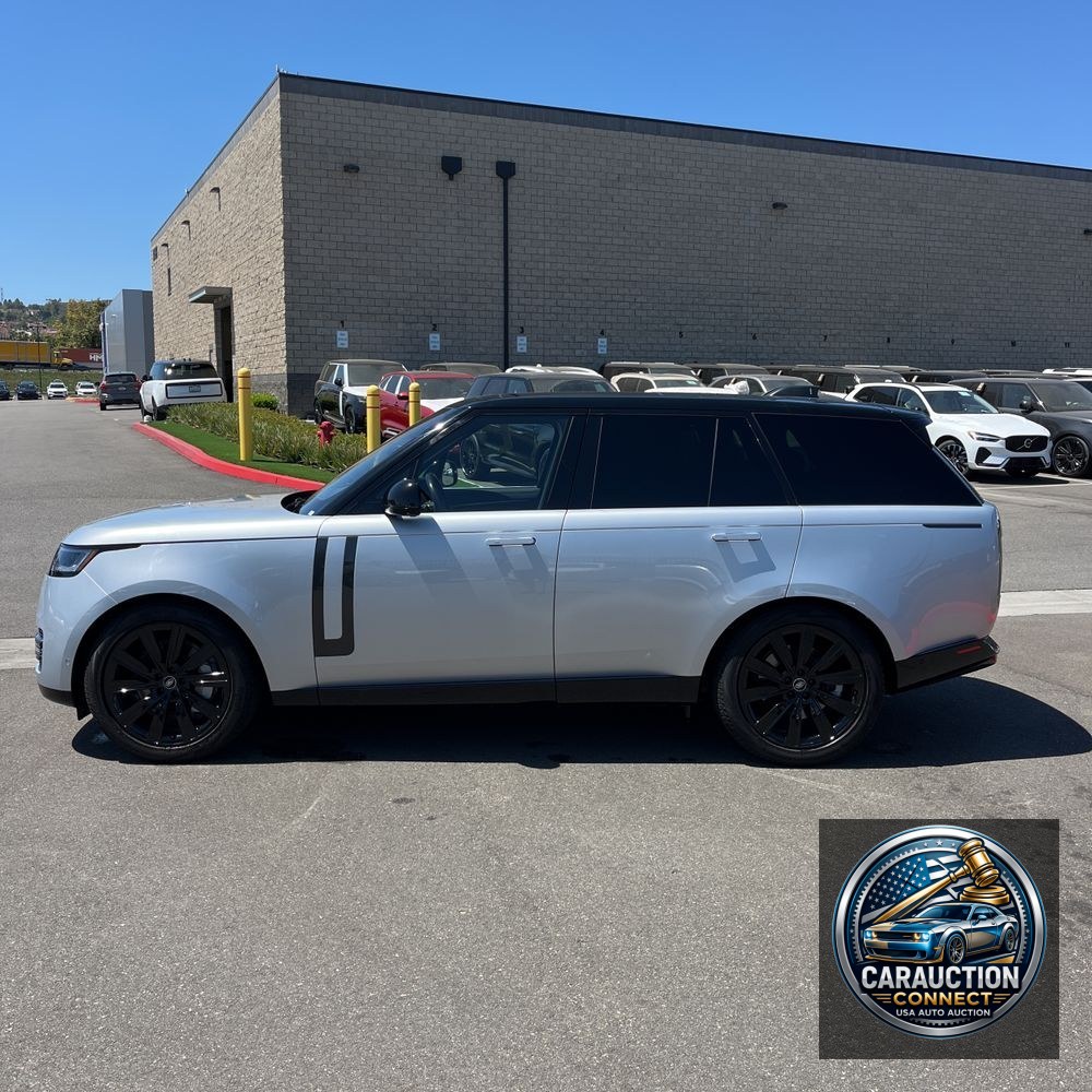 2023 Land Rover Range Rover SE