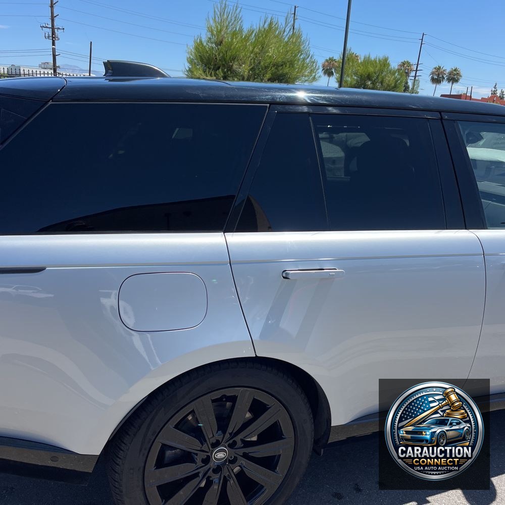 2023 Land Rover Range Rover SE