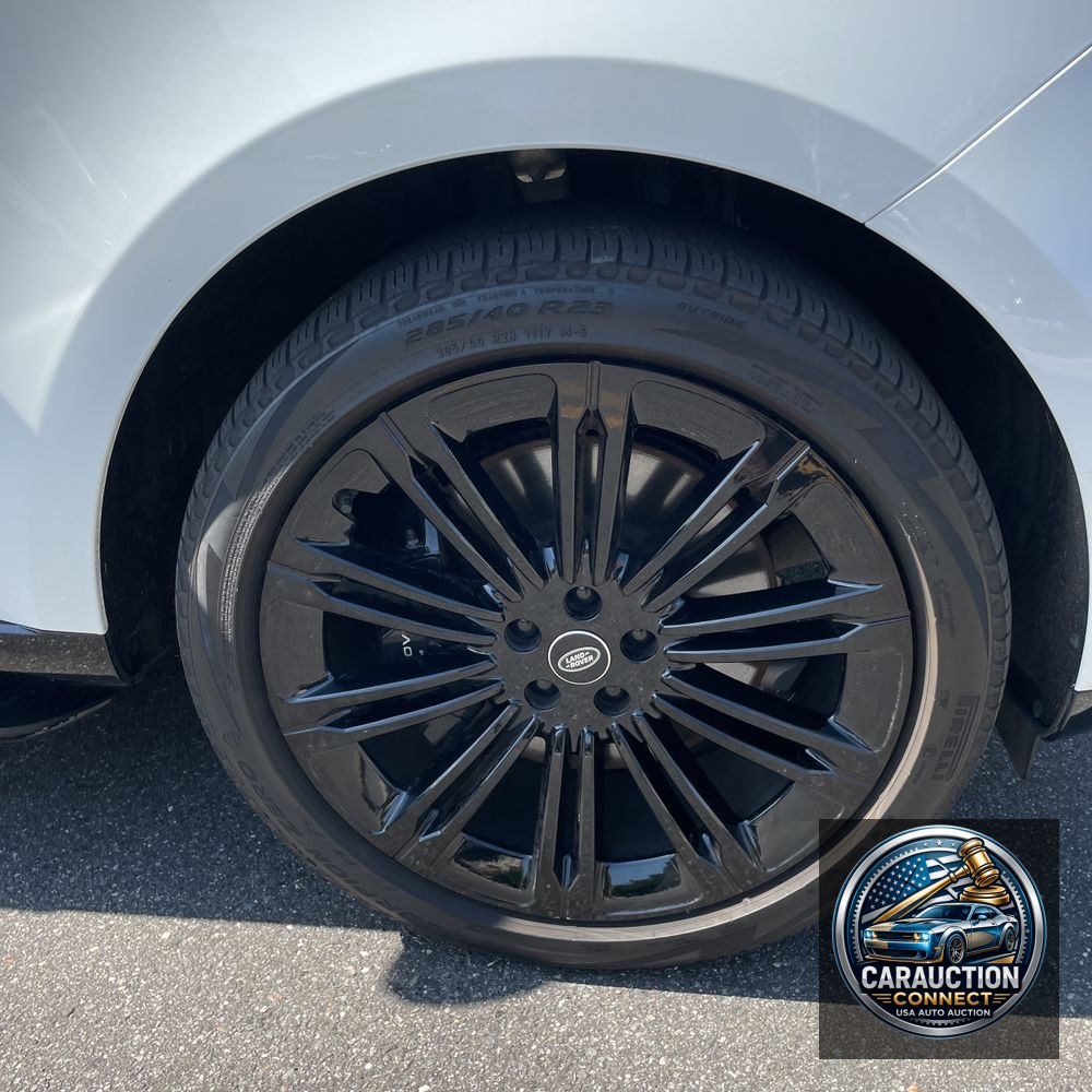 2023 Land Rover Range Rover P530 SE