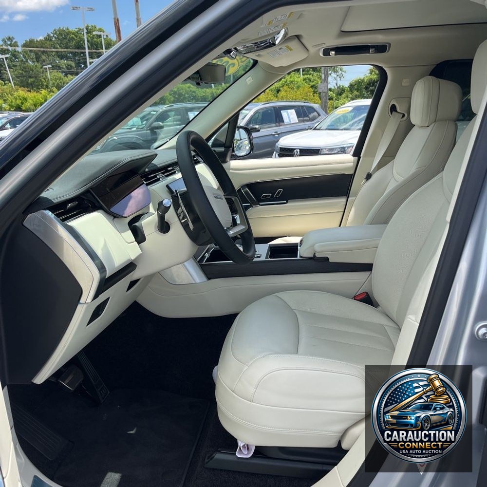 2024 Land Rover Range Rover P530 SE