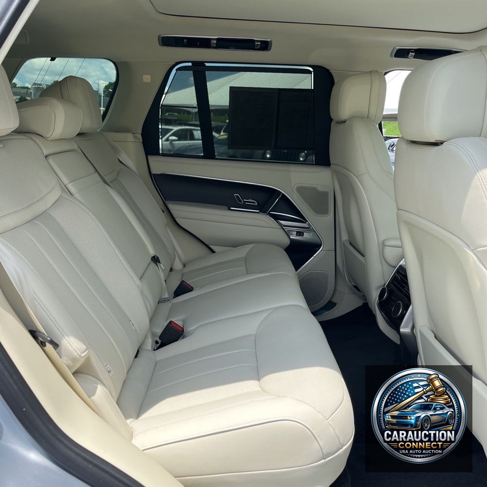2024 Land Rover Range Rover P530 SE