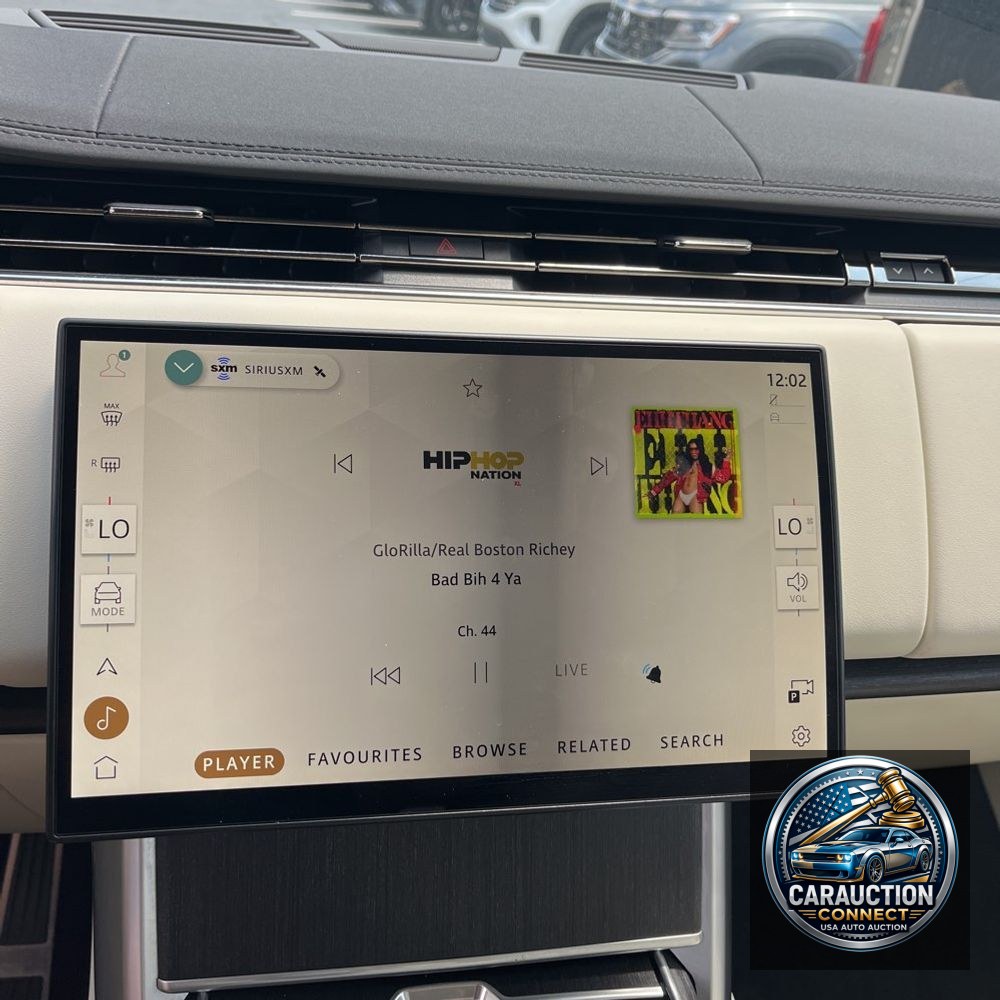 2024 Land Rover Range Rover P530 SE